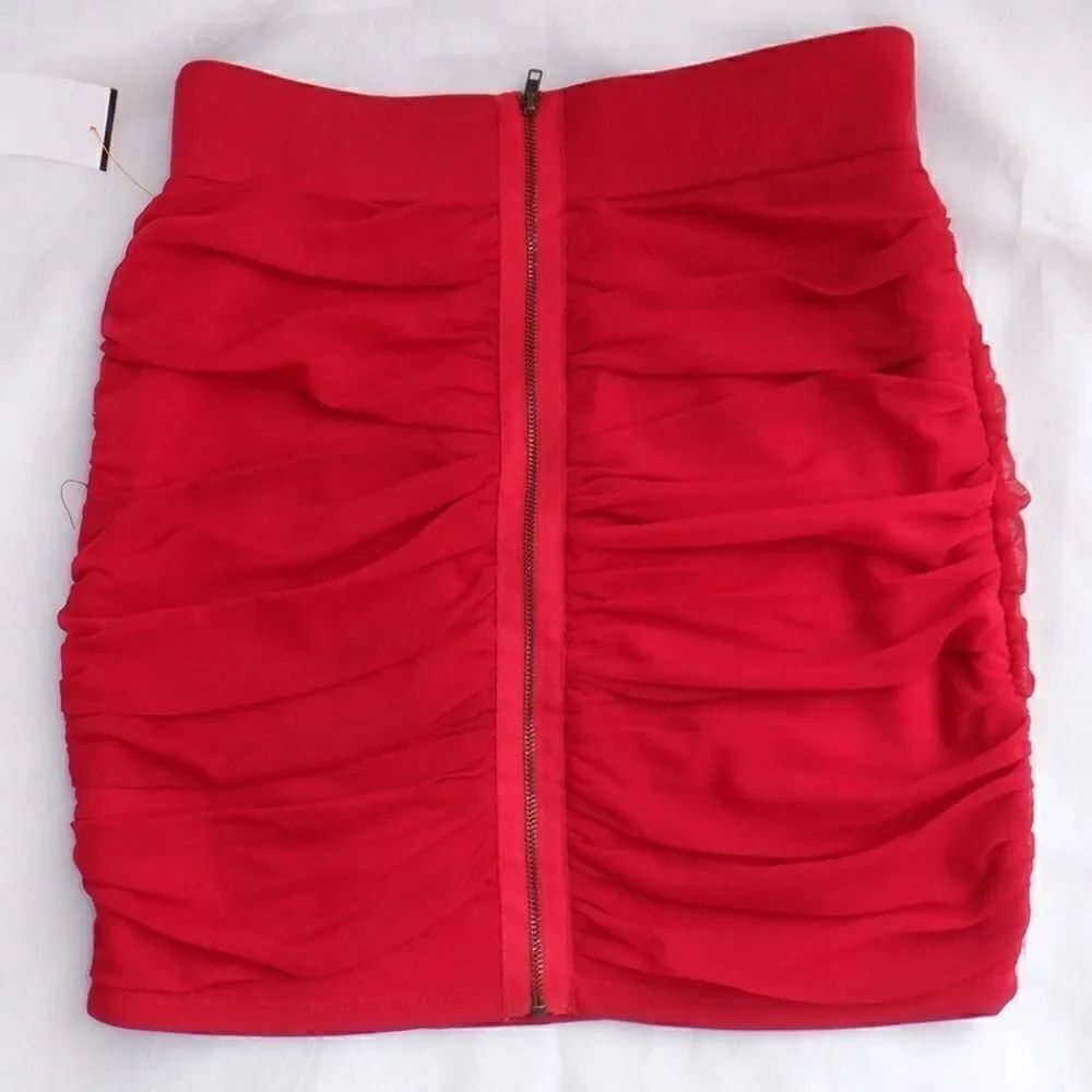 Sexy ruched red front zip mini skirt